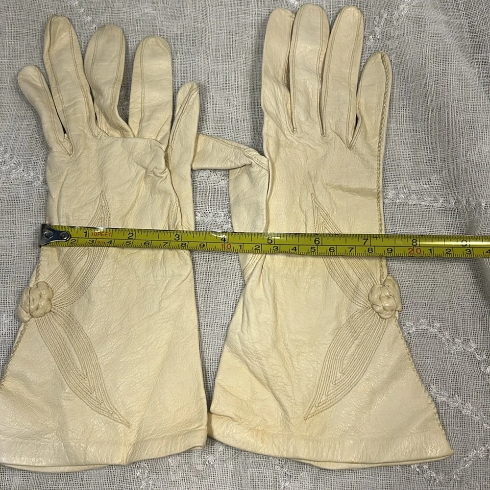 Aris of Paris made in France Vintage super soft buttery leather gloves